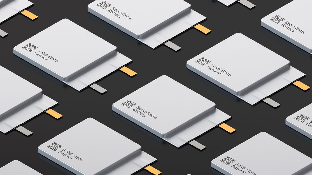 Festkörperbatterien liegen auf einem dunklen Untergrund